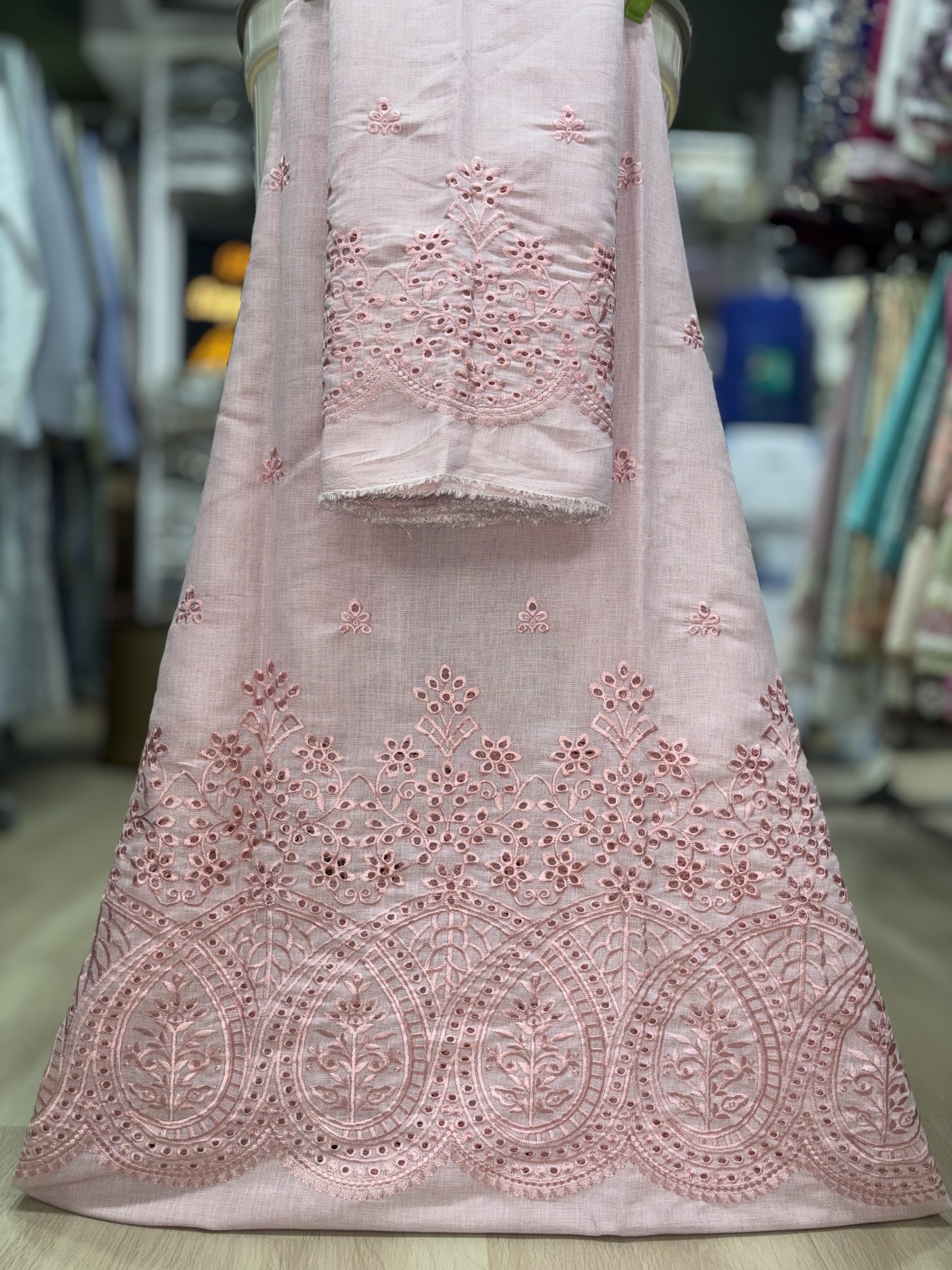 Full Embroidered Rida Full Embroidered Rida